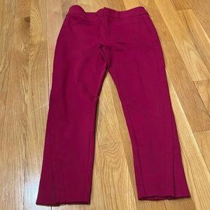 ANTHROPOLOGIE fushia cropped pants size 6.